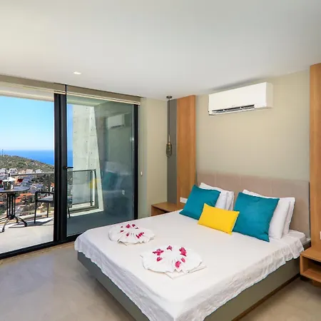 Skylight 4*